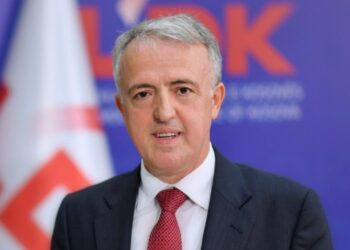 Hamiti: Kosova po e paguan shtrenjtë qeverisjen e Kurtit, dhjetëra milionë euro të humbura nga BE-ja