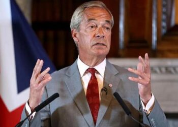 Farage: Mbi 10 mijë të burgosur të huaj mund të dërgohen në Kosovë dhe El Salvador