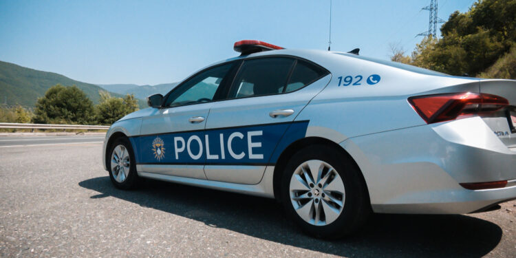 Dyshohet se kaloi ilegalisht kufirin me veturë, Policia ndalon shtetasin e Serbisë në Kamenicë.