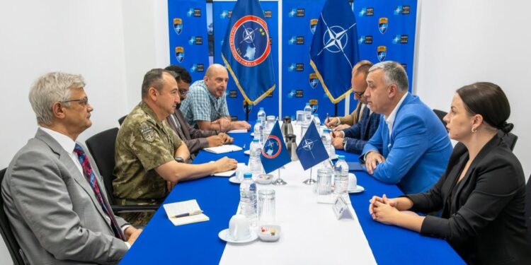 KFOR: Ulutaş takon drejtuesit e Listës Serbe