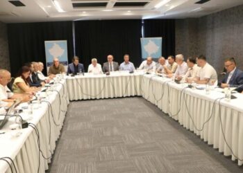 Komunat paralajmërojnë protestë më 1 shtator para Qeverisë: “Ta ndalim ndërhyrjen në nivelin lokal”.