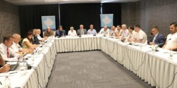 Komunat paralajmërojnë protestë më 1 shtator para Qeverisë: “Ta ndalim ndërhyrjen në nivelin lokal”.