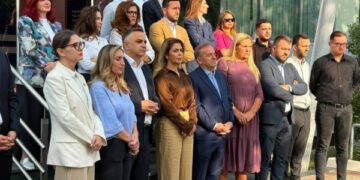 “Aksioni para Qeverisë merr hov: PDK-së dhe Aleancës u bashkohen edhe studentët e UP-së”.