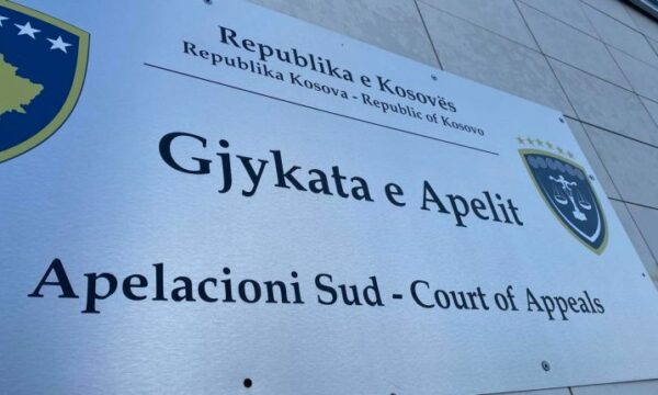 Apeli lë në fuqi dënimin me 4 mijë euro gjobë dhe 4 vjet ndalim të funksioneve publike për ish-zyrtarin e Gjakovës.