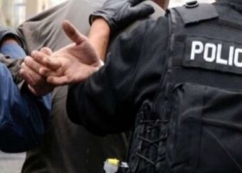 E rëndë në Kosovë: Babai sulmohet fizikisht nga dy djemtë e tij të mitur, rasti në Polici