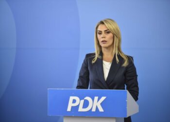 Deliu paralajmëron protestë masive: “Nuk ndalemi derisa të kthehet ligjshmëria”