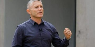 Ramadani për vdekjet në KEK: “Tre jetë të humbura brenda pak javësh, buka e gojës s’guxon të paguhet me jetë”