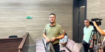 Prokuroria kërkon dënimin e Konjufcës për gazin lotsjellës, më 28 gusht merret aktgjykimi.