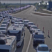 Kolona të gjata në kufirin Serbi–Kroaci, mërgimtarët përballen me pritje të gjata.