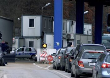 Mërgimtarët mbërrijnë në Kosovë, pikat kufitare pa pritje të gjata.
