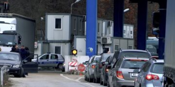Mërgimtarët mbërrijnë në Kosovë, pikat kufitare pa pritje të gjata.
