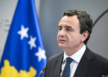 Kurti pas kritikave për AAK-në: Tash e tutje do t’i referohem si Aleanca, me rëndësi është takimi me Gjinin.