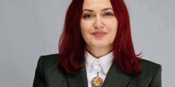 Hoxha pas refuzimit të ftesës së Kurtit: PDK mbetet në opozitë, munguan diskutimet serioze.
