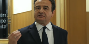 Kurti pyet gazetarët nëse duan zgjedhje të reja, përgjigjet vetë: Askush pra.