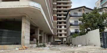 Vdekja e punëtorit në Veternik: Një person ndalohet për 48 orë, intervistohen dëshmitarët