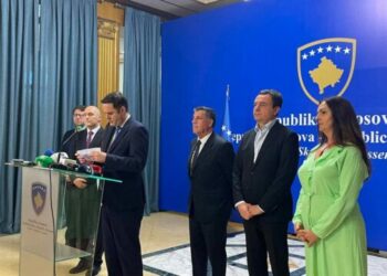 Kurti e Abdixhiku në konferencë për “Presidentin”: Dakordohen për emrin e Bekim Sejdiut.