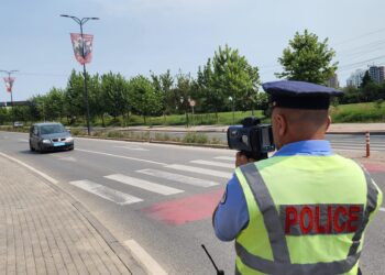 Bilanc i rëndë në trafik: Mbi 2,400 gjoba dhe dhjetëra aksidente brenda 24 orëve.