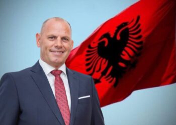 Lladrovci: Qeveria po na i merr mjetet, duan t’i lënë fshatrat pa drita.