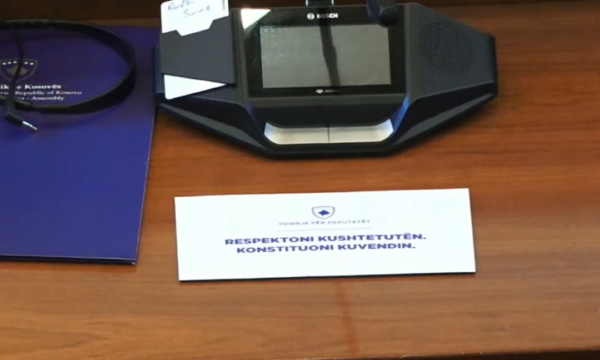 PDK u lë letra deputetëve të VV-së: “Respektojeni Kushtetutën, konstituojeni Kuvendin”.