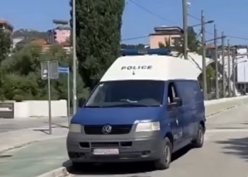 KFOR nis integrimin gradual të Policisë së Kosovës në sigurinë e Manastirit të Deçanit dhe zvogëlon praninë e përhershme në Urën e Ibrit