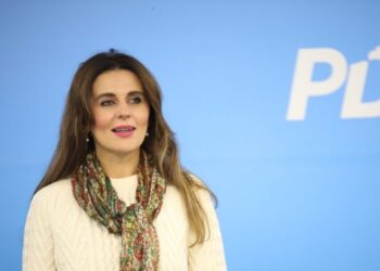 Vlora Çitaku i drejtohet Kurtit: Albin, mjaft, konstituoje Kuvendin dhe lëre Kosovën të ecë përpara.