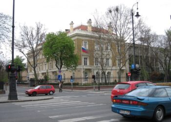 Hungaria dëbon 10 diplomatë rusë mes shqetësimeve për spiunazh