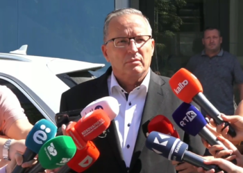 Hamza pas mbledhjes së PDK-së: “Vendimi në Hagë është i padrejtë dhe i pabazuar në fakte”