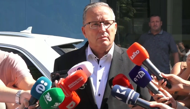 Hamza pas mbledhjes së PDK-së: “Vendimi në Hagë është i padrejtë dhe i pabazuar në fakte”