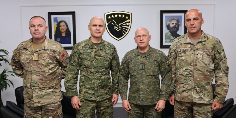 Jashari pret komandantët e forcave speciale të Shqipërisë dhe Kroacisë