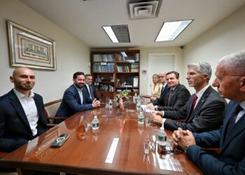 Kurti në New York: Lugina dhe Gjykata Speciale, pjesë e bisedës me kongresistin amerikan