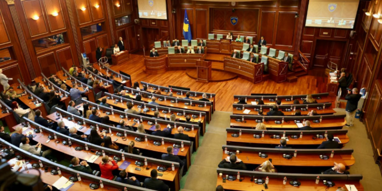 Kuvendi miraton me 99 vota Deklaratën për Specialen, zgjidhet edhe Vlora Çitaku
