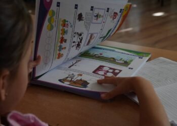 Kurti: Mbi 37 mijë libra shqip për nxënësit shqiptarë në Luginën e Preshevës