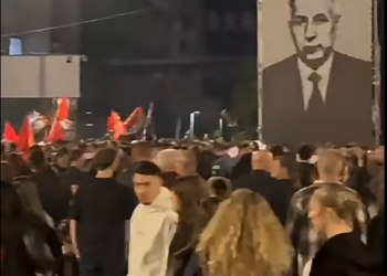 Protestat pas vendimit në Hagë: Dy persona shoqërohen nga Policia, njëri ndalohet për 48 orë