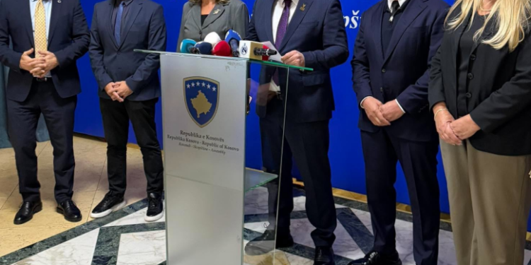 AAK kërkon votimin e Ligjit për Dhomat e Specializuara: “Kanë mbetur edhe 11 orë”