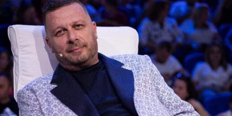 Skandali i videove intime me artiste, merret në pyetje Adi Hila: Kamerat i vendosa për siguri