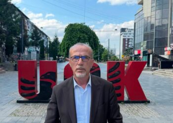 Bekim Haxhiu kërkon dorëheqjen e kryesisë së PDK-së deri në mesnatë: Këshilli Drejtues të mblidhet brenda 48 orëve