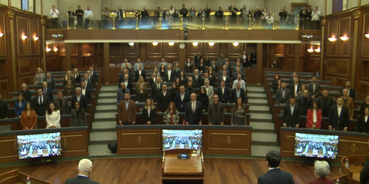 Vrasja e Arlinda Zekajt trondit Kuvendin: Deputetët kërkojnë përgjegjësi dhe llogaridhënie institucionale