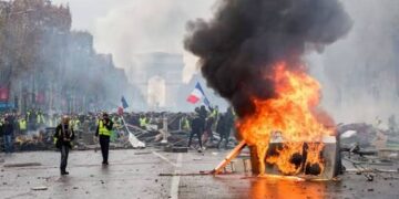 Protesta në Itali dhe Francë: Arrestime masive dhe përplasje me policinë