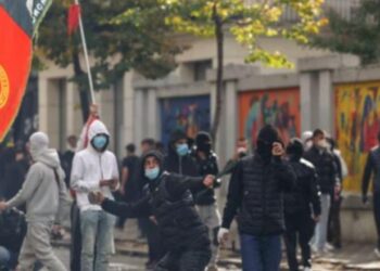 Shqipëri: Arrestohen 68 protestues pas dhunës në Tiranë, 7 prej tyre të mitur – 22 të tjerë nën hetim
