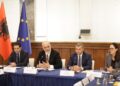 Rama pas sulmeve ndaj bankave në Tiranë: “As në vitin 1997 nuk u sulmua Banka e Shqipërisë”; Sejko garanton sigurinë e kursimeve