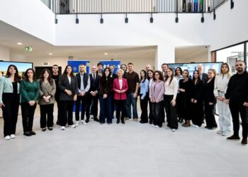 Kurti dhe von der Leyen vizitojnë objektin e ri të Fakultetit të Matematikës dhe Shkencave Natyrore