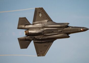 Pjesë të F-35 përfundojnë në Hong Kong pas një gabimi në transport, shqetësohet Pentagoni